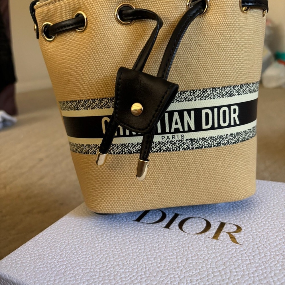 GWP Dior Beauty Tan Mini Bucket Bag with Pearl Handle - Picture 2 of 5